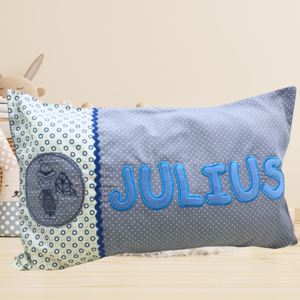 Namenskissenhülle 30x50 cm groß mit dem Namen JULIUS -sofort lieferbar-